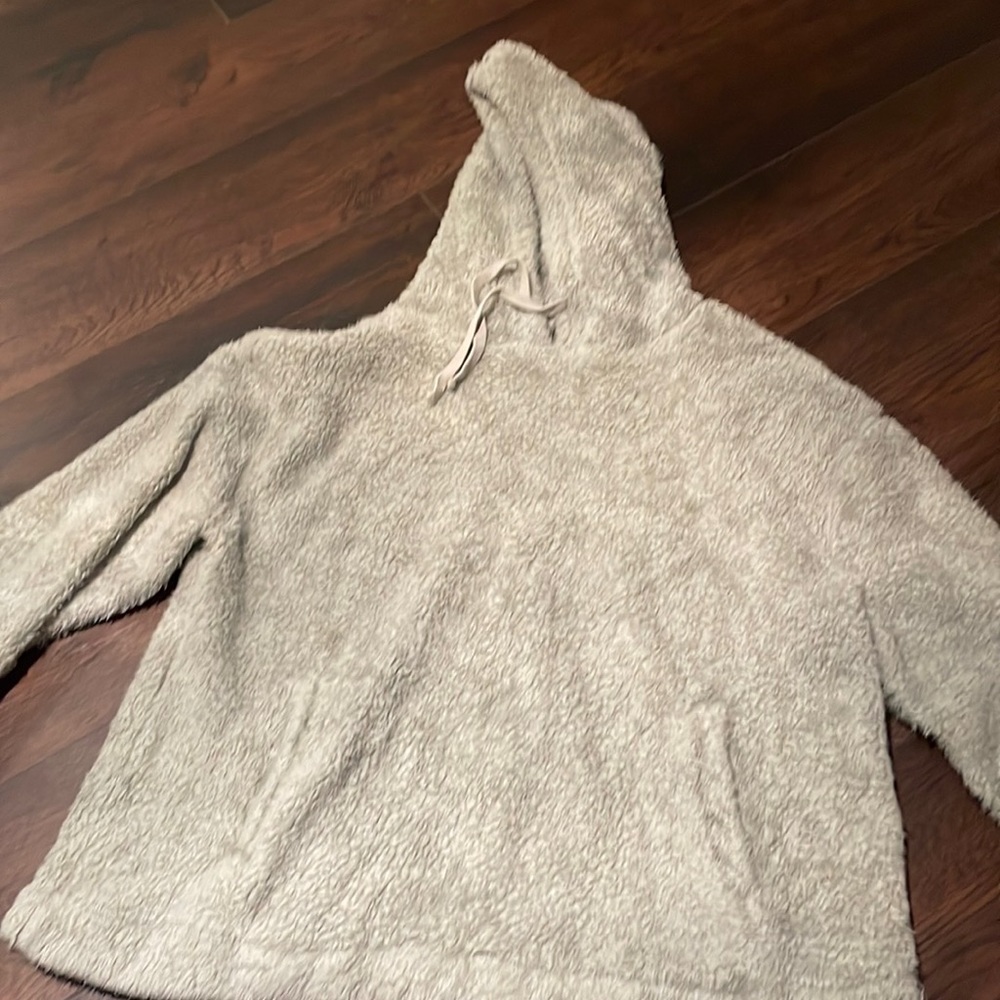 Fuzzy long sleeve hoodie